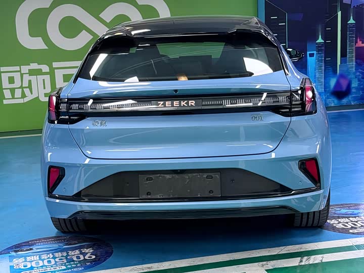 Zeekr 001 2025 2025款 WE版 100kWh 后驱