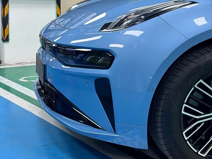 Zeekr 001 2025 2025款 WE版 100kWh 后驱