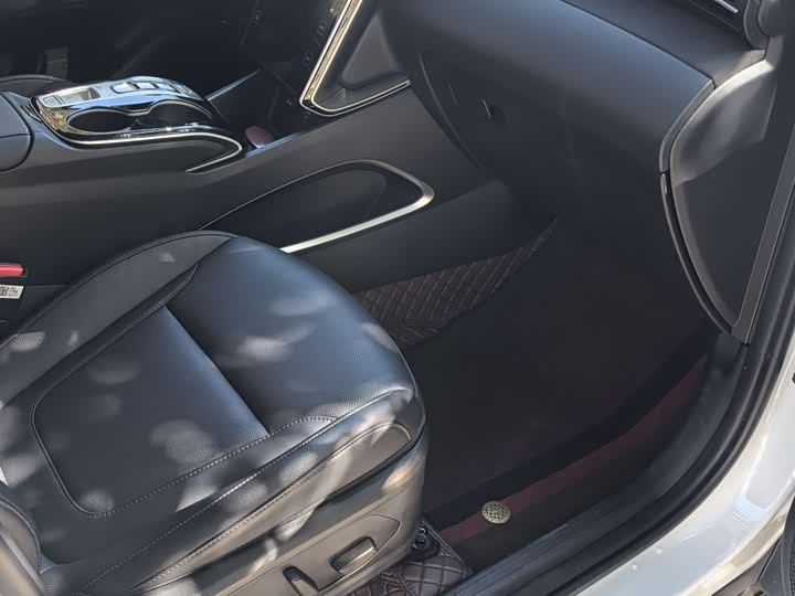 Hyundai Tucson L 2023 2023款 途胜L 1.5T 自动两驱LUX尊贵版