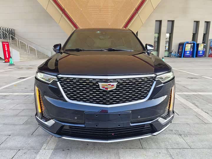 Cadillac XT6 2022 2022款 2.0T 六座四驱豪华型