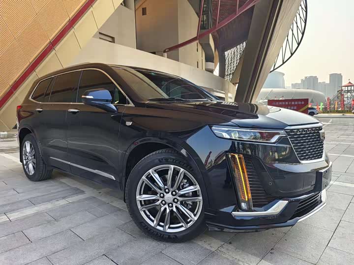Cadillac XT6 2022 2022款 2.0T 六座四驱豪华型