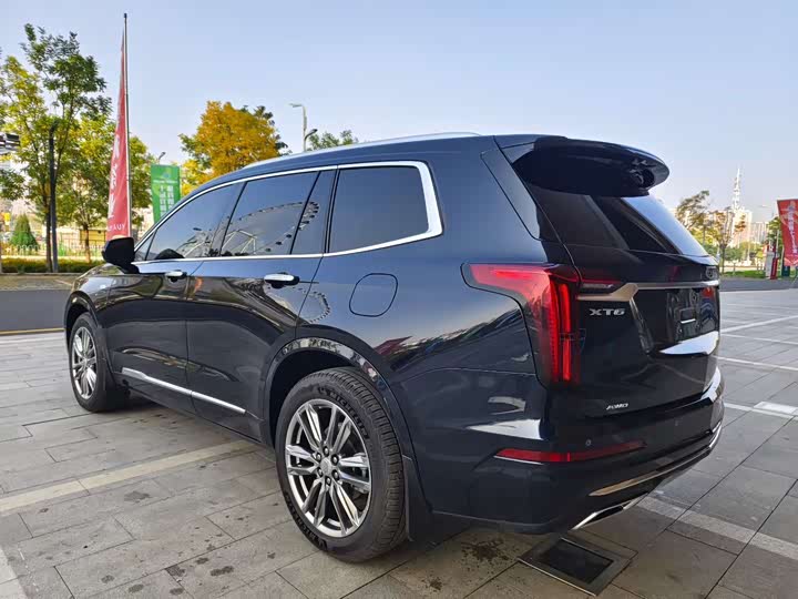 Cadillac XT6 2022 2022款 2.0T 六座四驱豪华型