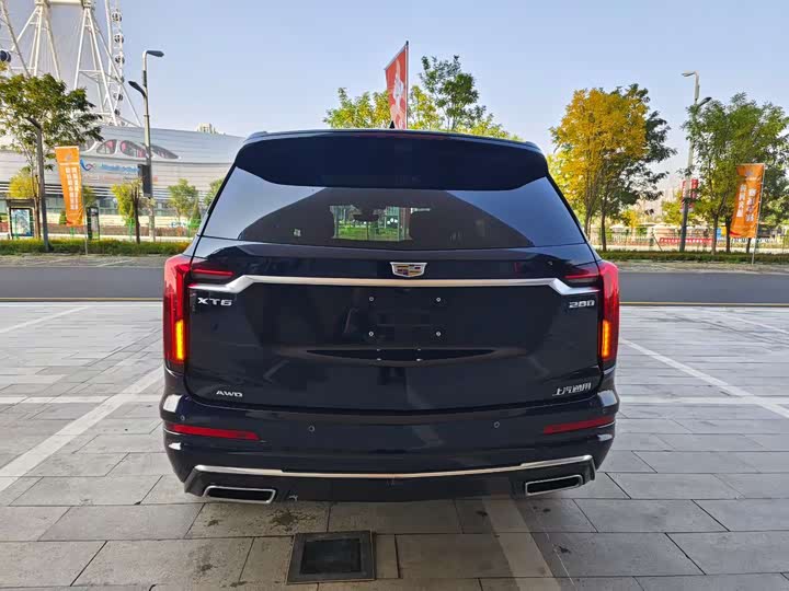 Cadillac XT6 2022 2022款 2.0T 六座四驱豪华型
