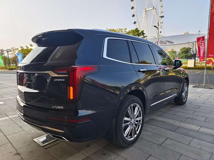 Cadillac XT6 2022 2022款 2.0T 六座四驱豪华型