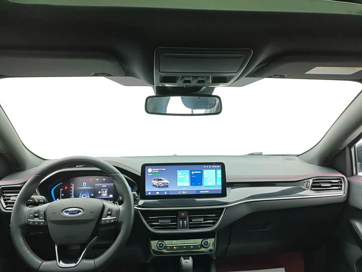 Ford Focus 2022 2022款 两厢 EcoBoost 180 自动ST Line