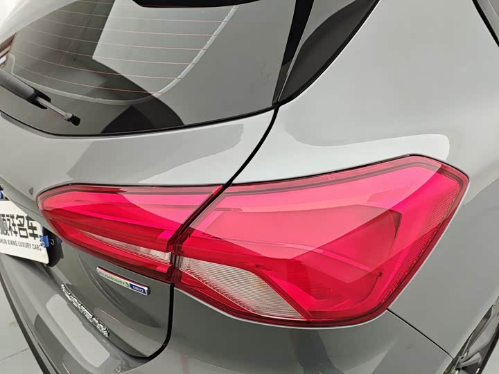 Ford Focus 2022 2022款 两厢 EcoBoost 180 自动ST Line