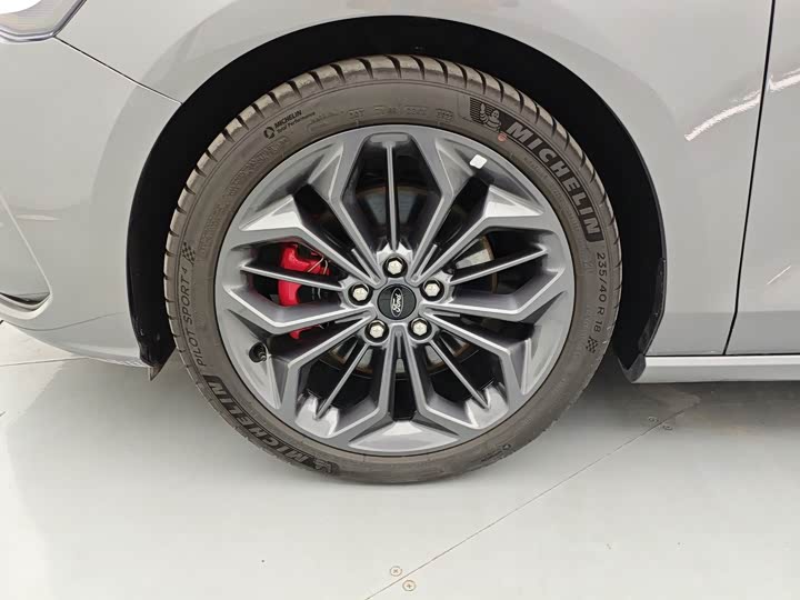 Ford Focus 2022 2022款 两厢 EcoBoost 180 自动ST Line