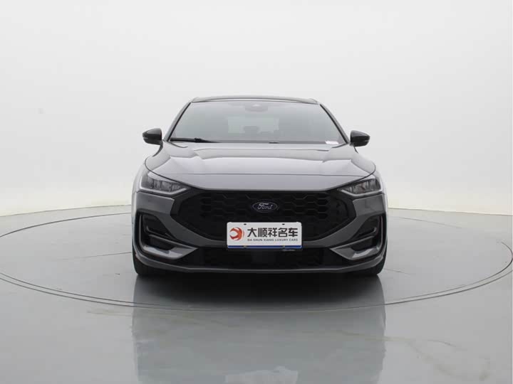 Ford Focus 2022 2022款 两厢 EcoBoost 180 自动ST Line