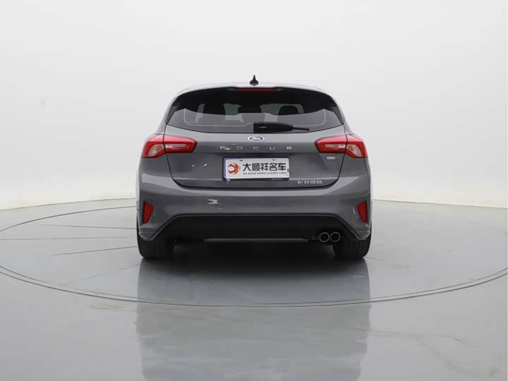 Ford Focus 2022 2022款 两厢 EcoBoost 180 自动ST Line