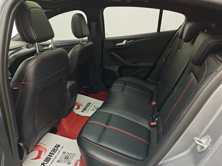 Ford Focus 2022 2022款 两厢 EcoBoost 180 自动ST Line