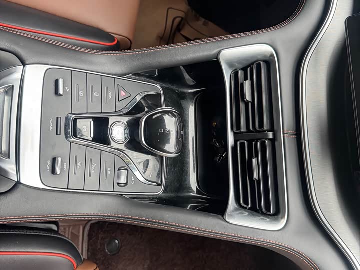 BYD Song Plus 2020 2020款 1.5T 自动尊贵型