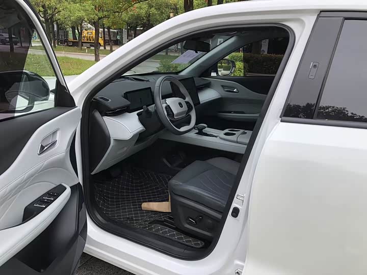 Changan UNI-Z Hybrid 2024 2024款 蓝鲸智电iDD 125km 超越型