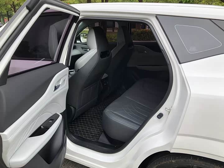 Changan UNI-Z Hybrid 2024 2024款 蓝鲸智电iDD 125km 超越型