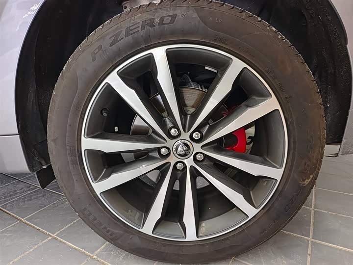 Jaguar F-Pace 2024 2024款 P250 R-Dynamic SE