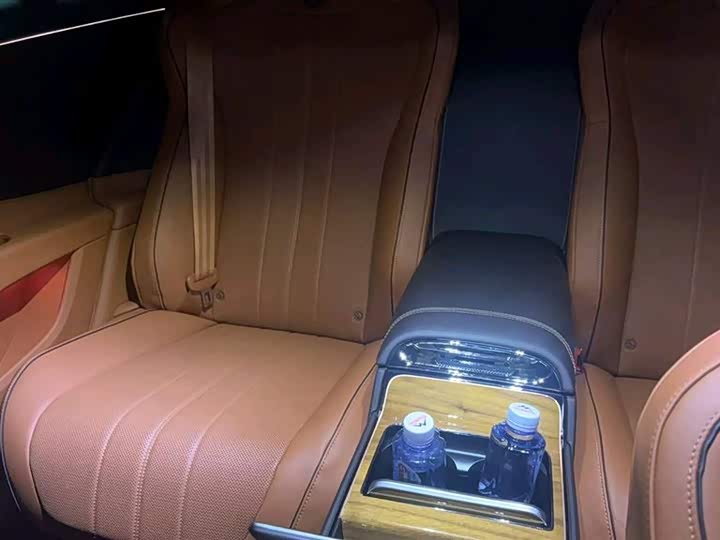 Bentley Flying Spur Hybrid 2022 2022款 2.9T V6 Hybrid