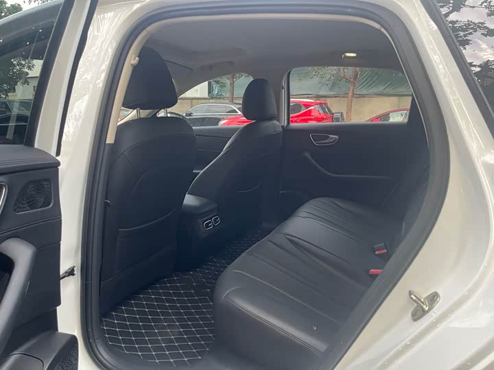 Roewe D7 2025 2025款 DMH 125km 世界冠军版