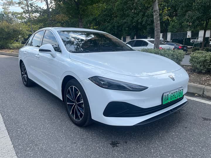 Roewe D7 2025 2025款 DMH 125km 世界冠军版