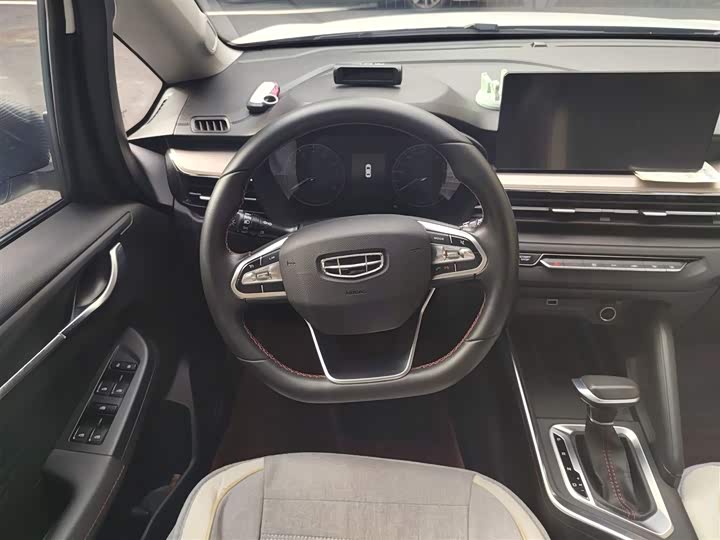 Geely Vision X3 2021 2021款 PRO 1.5L CVT尊贵型