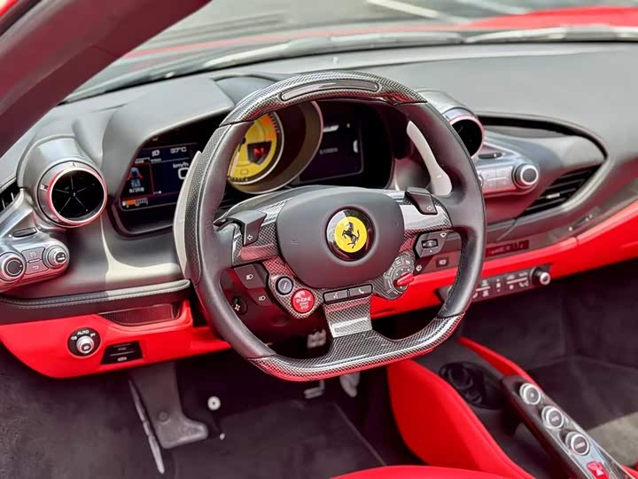 2020 Ferrari F8