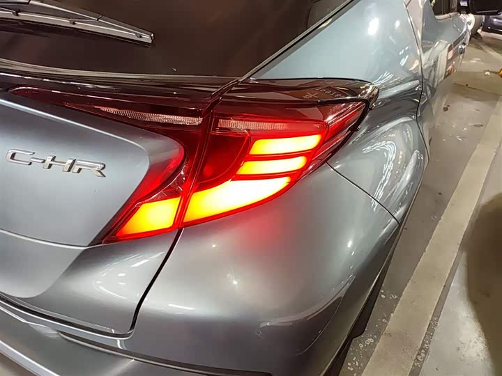 Toyota C-HR 2021 2021款 2.0L 豪华版