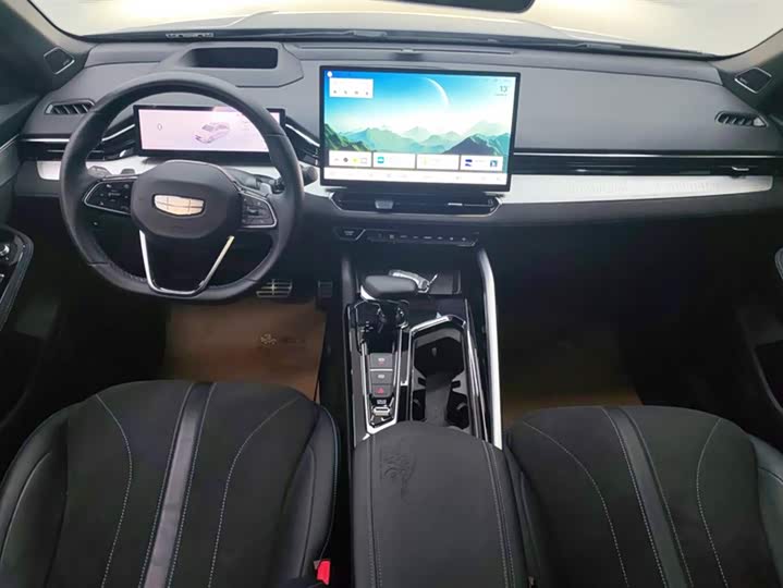 Geely Preface 2025 2025款 东方曜 2.0TD 望月版