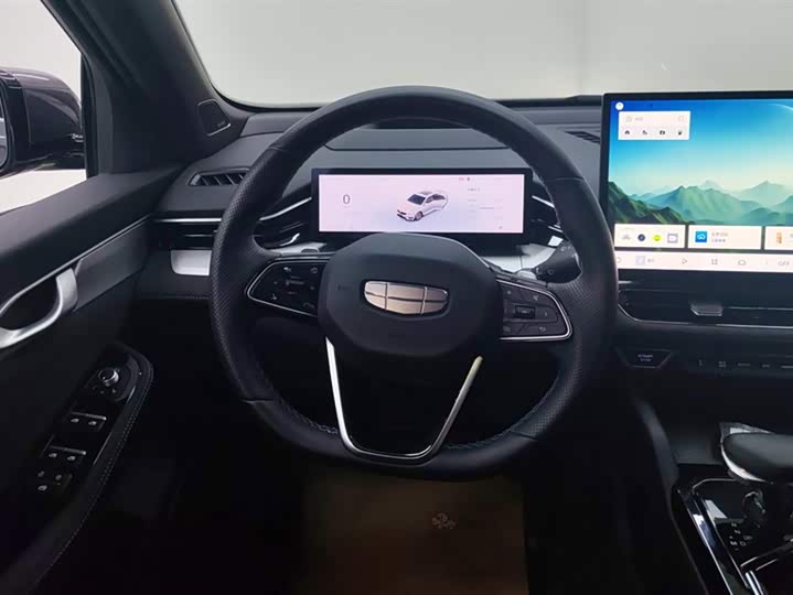 Geely Preface 2025 2025款 东方曜 2.0TD 望月版