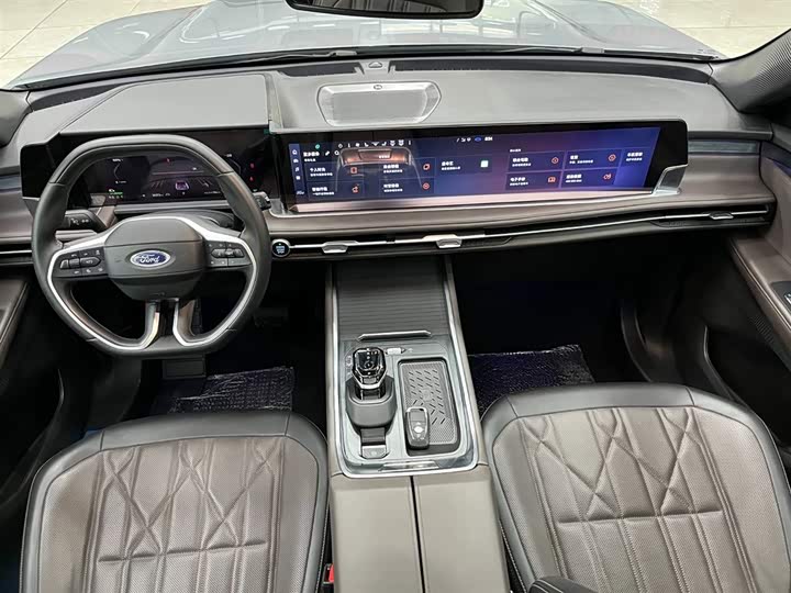 Ford Edge 2025 2025款 锐界L 2.0T EcoBoost E混动四驱七座至尊型