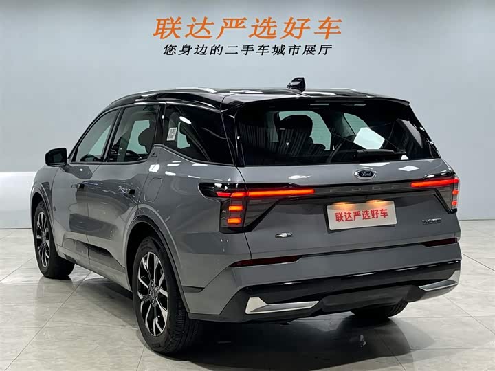 Ford Edge 2025 2025款 锐界L 2.0T EcoBoost E混动四驱七座至尊型