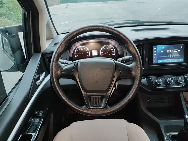 Dongfeng Forthing Lingzhi M5 2023 2023款 M5L 1.6L 基本型 7座