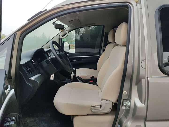 Dongfeng Forthing Lingzhi M5 2023 2023款 M5L 1.6L 基本型 7座