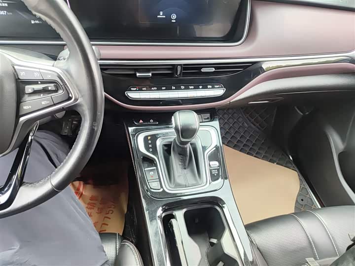 GAC Trumpchi M6 2023 2023款 PRO 270T DCT豪华版