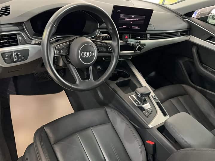 Audi A4 2021 2021款 Avant 先锋派 40 TFSI 时尚动感型