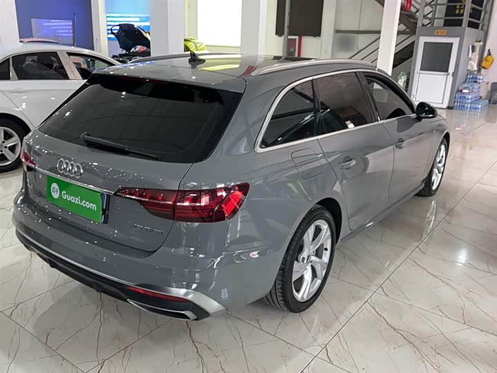 Audi A4 2021 2021款 Avant 先锋派 40 TFSI 时尚动感型