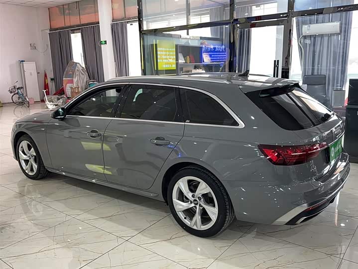 Audi A4 2021 2021款 Avant 先锋派 40 TFSI 时尚动感型