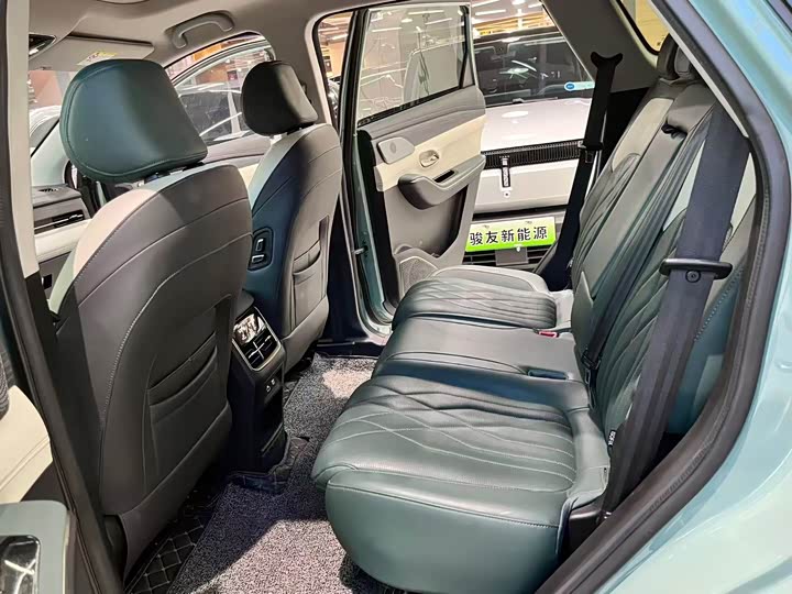 Jetour Shanhai L9 2024 2024款 1.5TD 2DHT Max 7座