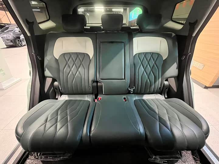 Jetour Shanhai L9 2024 2024款 1.5TD 2DHT Max 7座