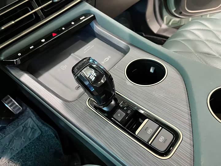 Jetour Shanhai L9 2024 2024款 1.5TD 2DHT Max 7座