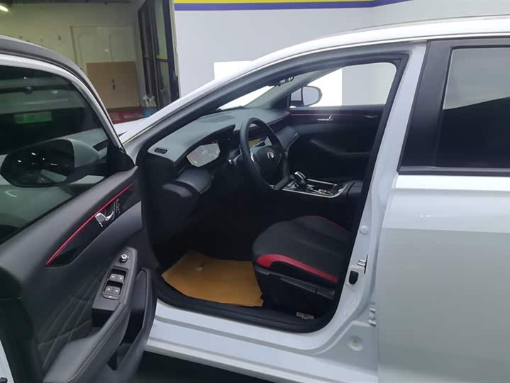 Dongfeng Aeolus Yixuan Max 2023 2023款 1.5T 超能型爸版