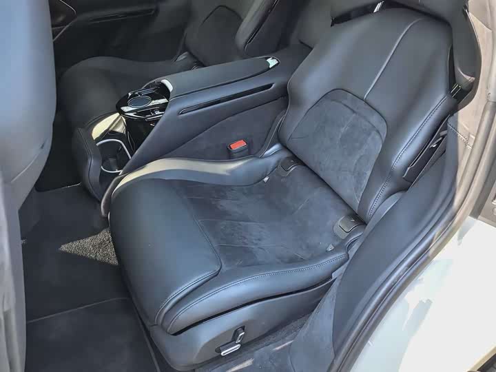 Ferrari Purosangue 2023 2023款 6.5L V12