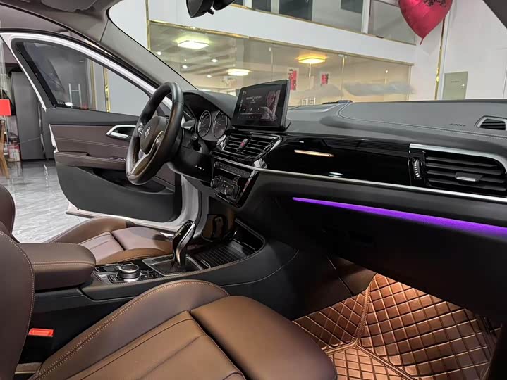 BMW 1 Series 2023 2023款 125i M运动曜夜版