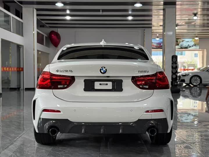 BMW 1 Series 2023 2023款 125i M运动曜夜版