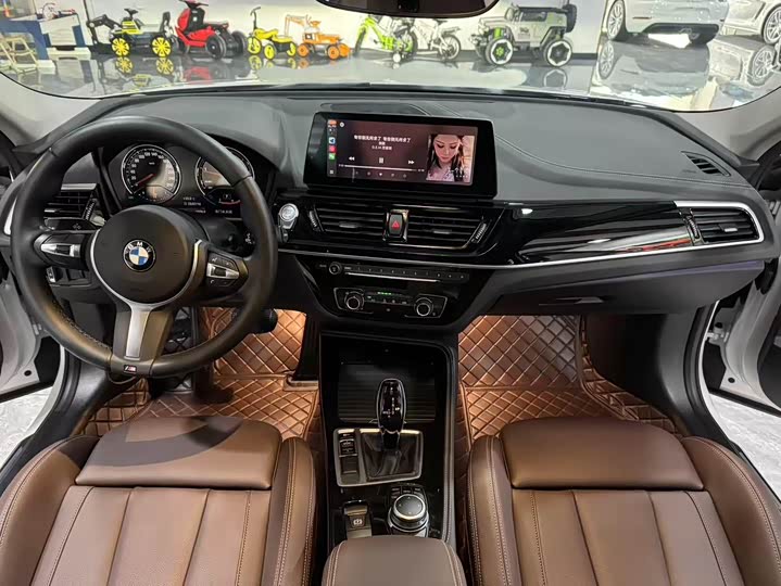 BMW 1 Series 2023 2023款 125i M运动曜夜版