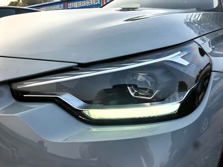 BMW 2 Series 2025 2025款 225i M运动曜夜套装