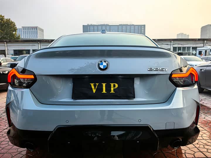 BMW 2 Series 2025 2025款 225i M运动曜夜套装