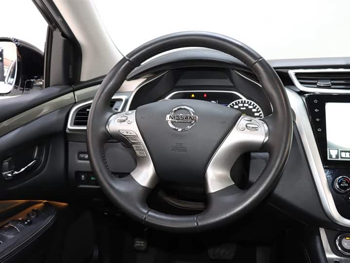 Nissan Murano 2021 2021款 2.5 S/C HEV XE 四驱混动智联尊尚版