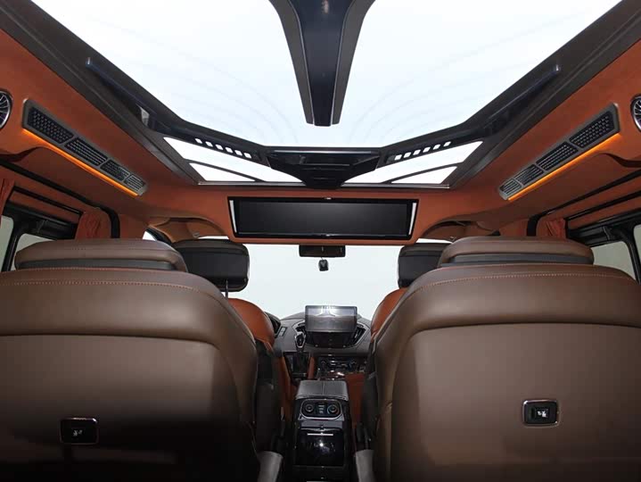 Ford Tourneo 2020 2020款 改款 2.0T 自动精英版