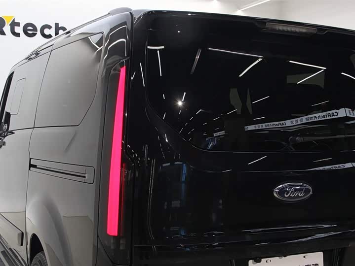 Ford Tourneo 2020 2020款 改款 2.0T 自动精英版