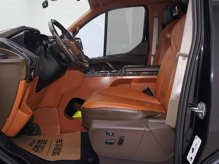 Ford Tourneo 2020 2020款 改款 2.0T 自动精英版