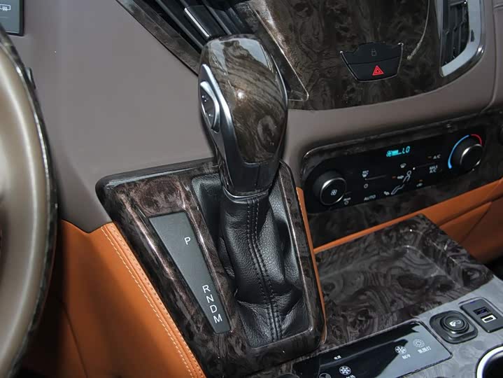 Ford Tourneo 2020 2020款 改款 2.0T 自动精英版