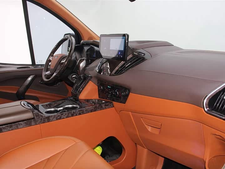 Ford Tourneo 2020 2020款 改款 2.0T 自动精英版